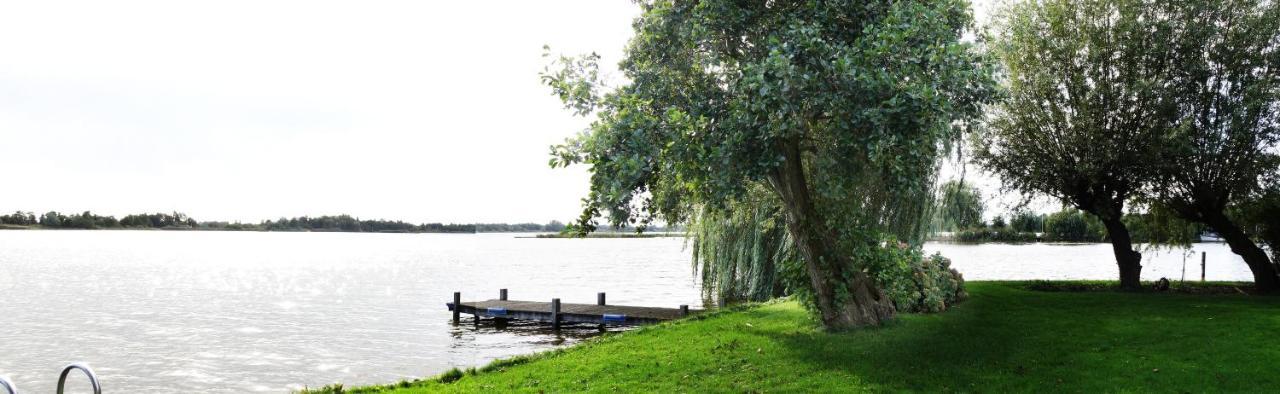 Reeuwijkse Plassen Exterior photo